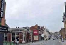 Police Charge Man for Stabbings Filmed by Public news-05092024-144749