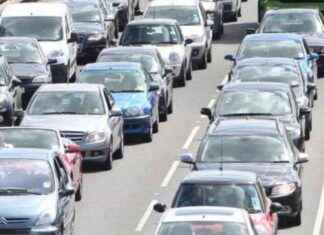 Vehicle breakdown causing traffic congestion on A12 in Colchester news-18092024-095755