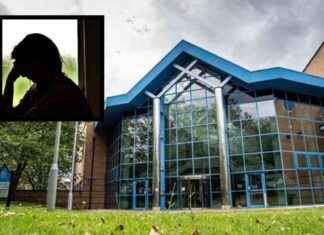 Former Essex Headteacher Accused of Coercing Wife into Sexual Activity in Front of Child news-04112024-221714