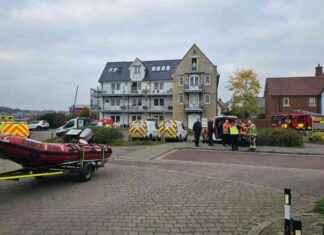 Emergency services respond to urgent call for missing pensioner in Wivenhoe news-07112024-221900