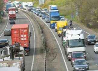 A12 Reopened After Incidents Near Colchester, Two People Hospitalized news-18112024-185529