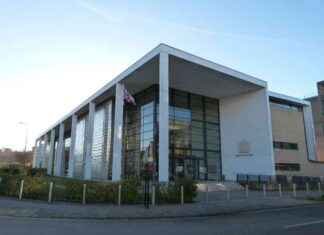 Teens to Stand Trial for Using Machete and Kitchen Knife in Attempted Robbery teens-to-stand-trial-for-using-machete-and-kitchen-knife-in-attempted-robbery