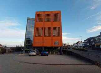 BMW driver found by police sniffer dog after crash bmw-driver-found-by-police-sniffer-dog-after-crash