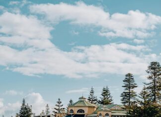 Perth To Exmouth: Ultimate Guide To Scenic Coastal Adventures